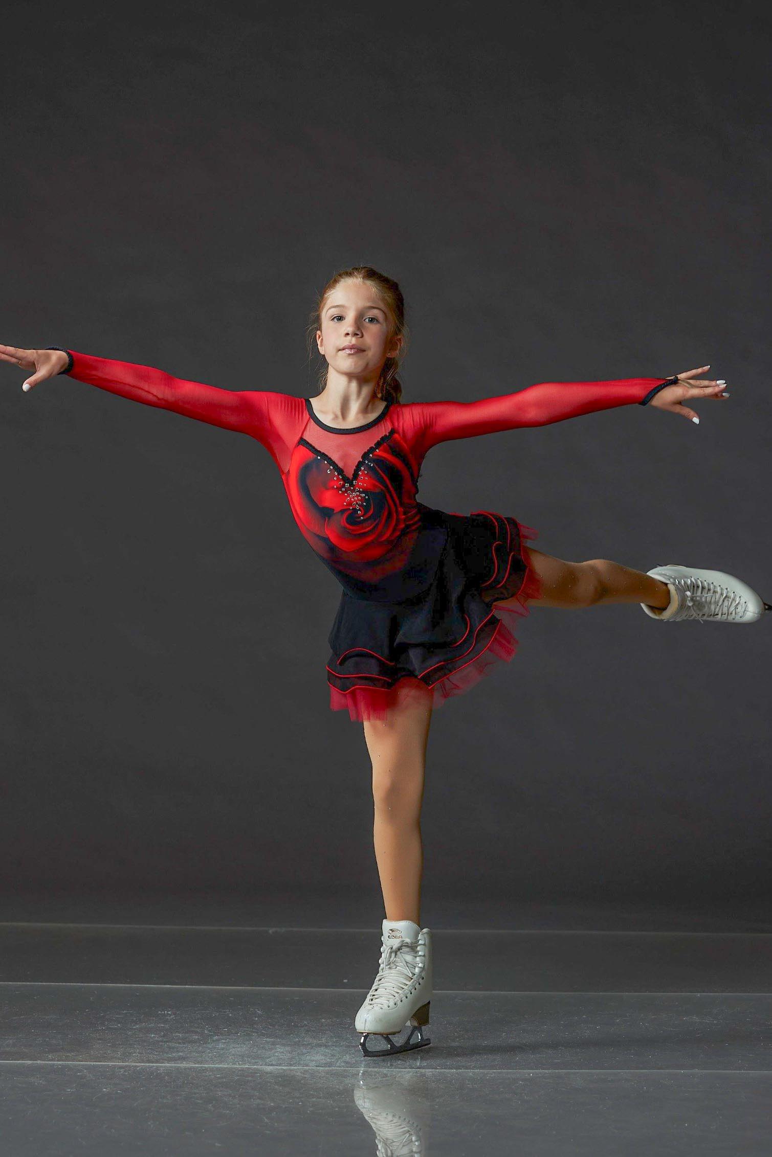 Flora Red Beaded Maison du patin : Magasin spcialis en patinage artistique Flora Red Beaded Maison du patin : Magasin spcialis en patinage artistique