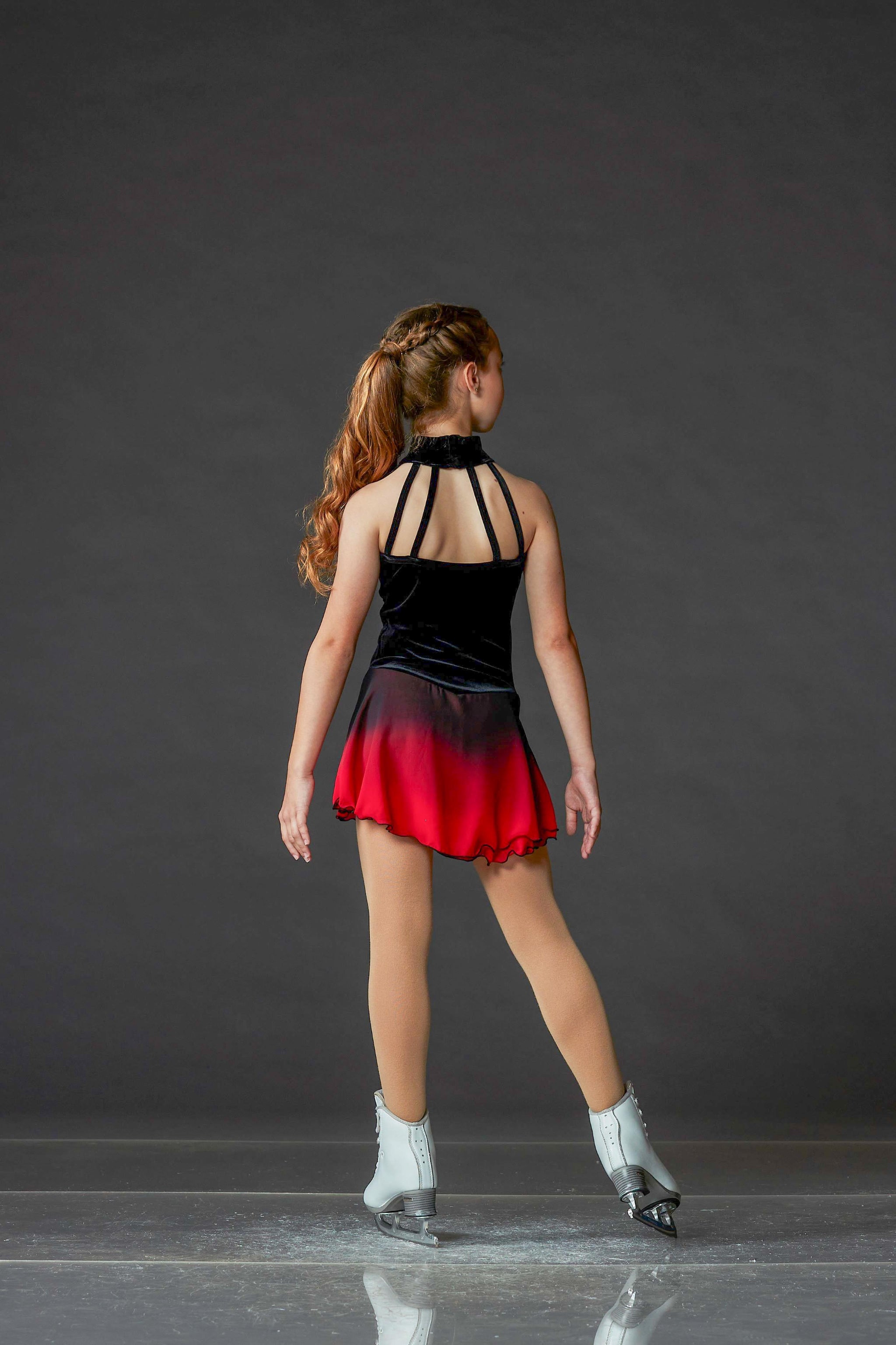 Sleeveless Faded Red Dress – Maison du patin : Magasin spécialisé en patinage artistique Sleeveless Faded Red Dress – Maison du patin : Magasin spécialisé en patinage artistique