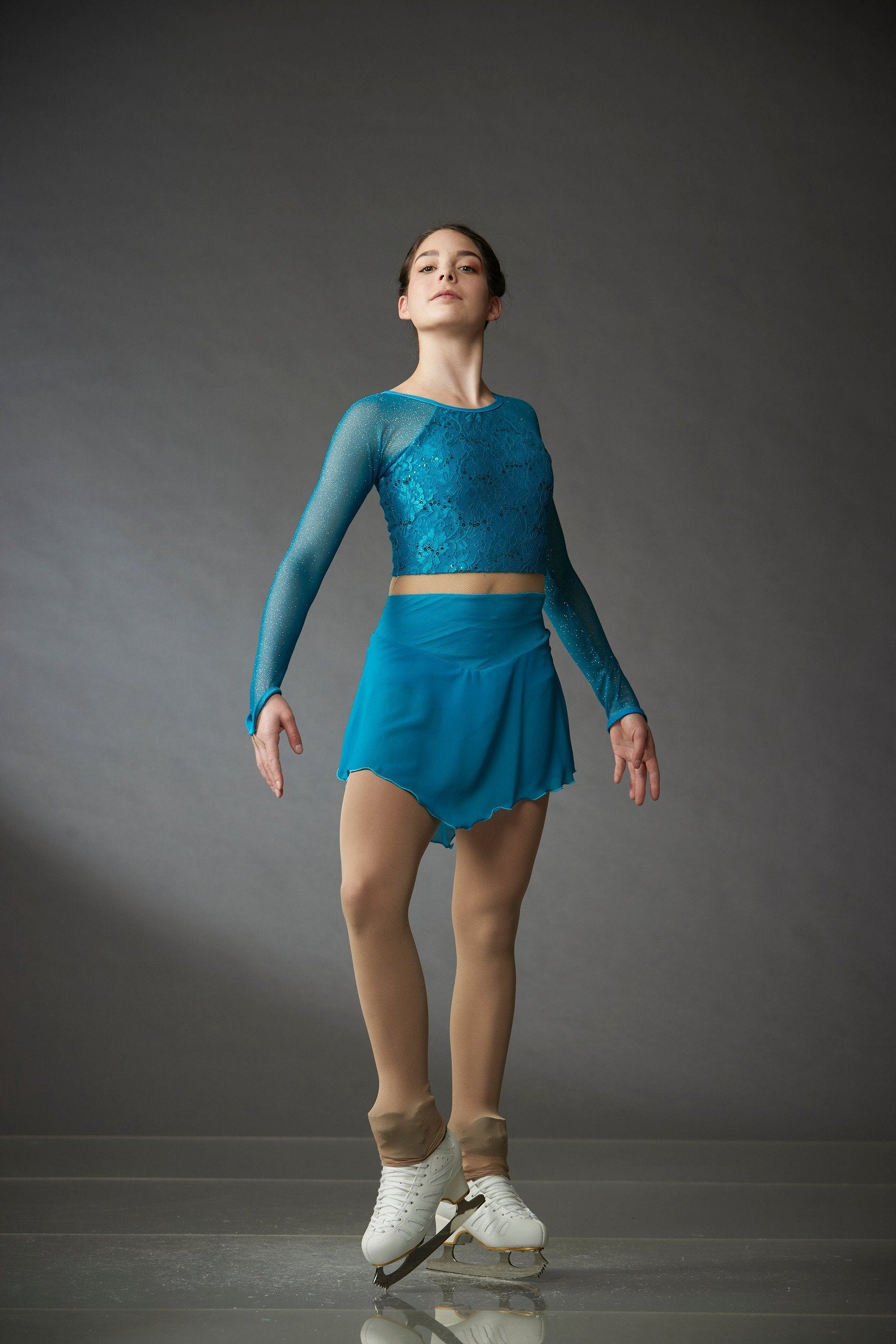 Teal Lace Crop Top Dress with Mesh Maison du patin : Magasin spcialis en patinage artistique Teal Lace Crop Top Dress with Mesh Maison du patin : Magasin spcialis en patinage artistique